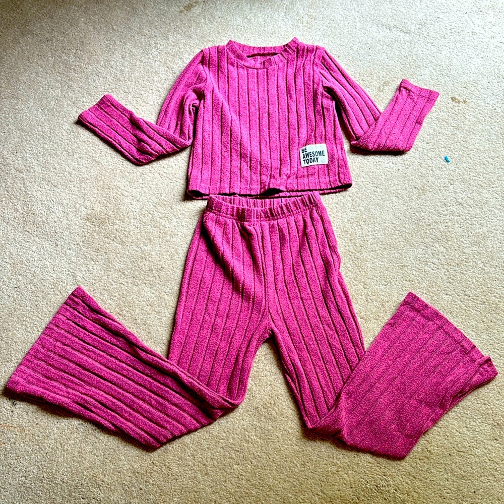 Soft pink matching set girls size 6 bell bottom